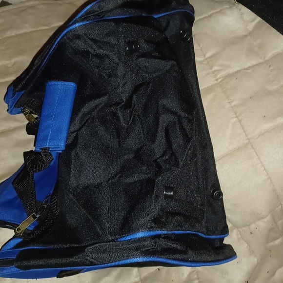 AAA travel tote - Picture 4 of 4